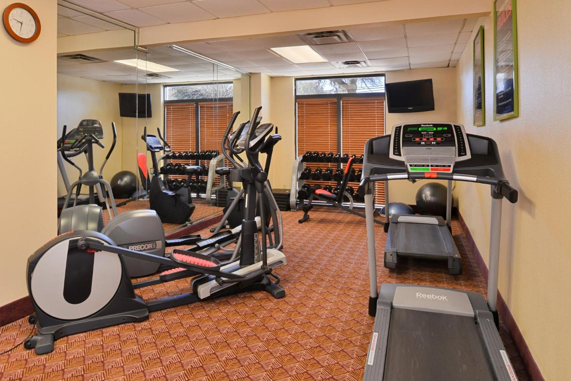 Holiday Inn Express & Suites Austin North Central By Ihg Εξωτερικό φωτογραφία