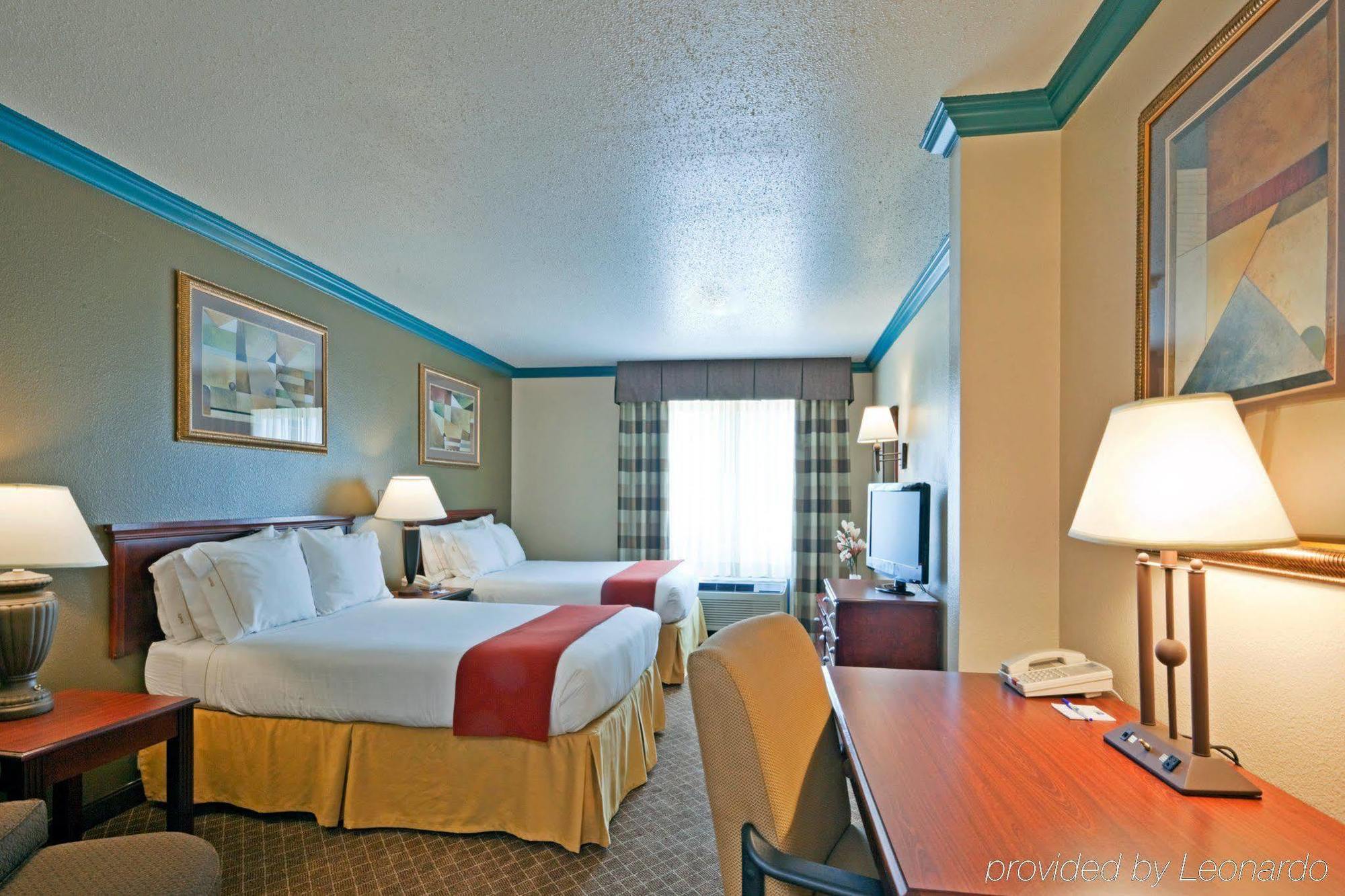 Holiday Inn Express & Suites Austin North Central By Ihg Εξωτερικό φωτογραφία