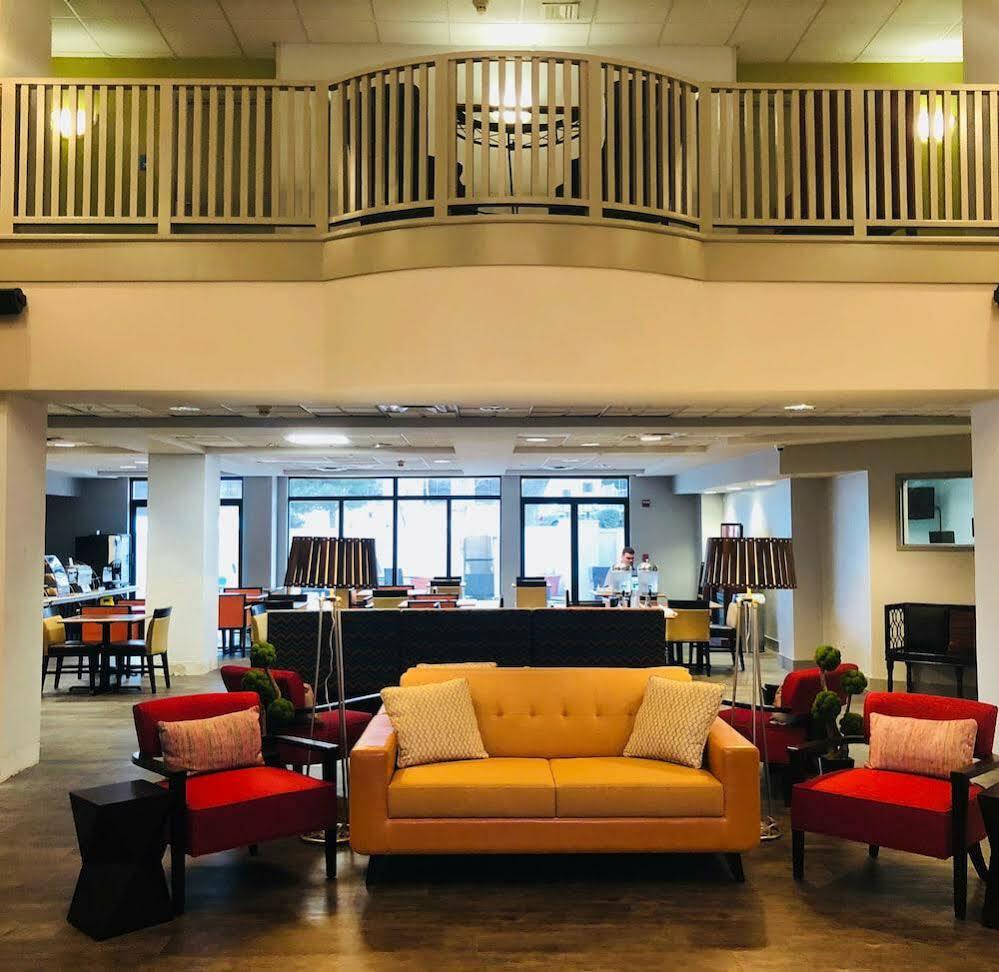 Holiday Inn Express & Suites Austin North Central By Ihg Εξωτερικό φωτογραφία